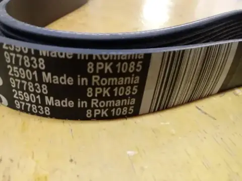 Correia Motor 8PK1085 para Volvo B12 B12R