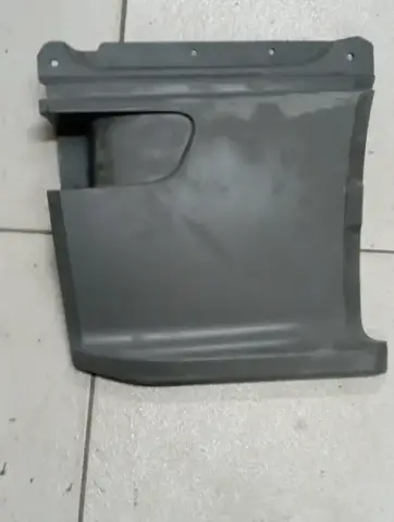 Degrau Estribo Esquerdo MB Atego