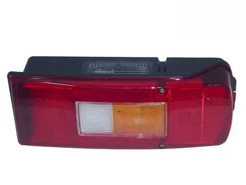Lanterna Traseira LE - Scania P114