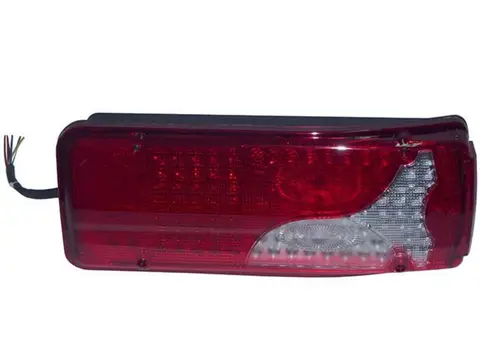 Lanterna Trás Direita para Scania R420