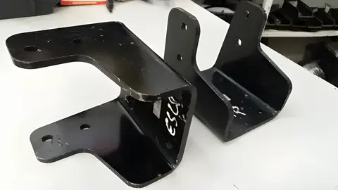 Suporte Esq Travessa para Agrale W8 W9