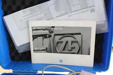 Adapter 15POL Sub-d/Est 37 Special